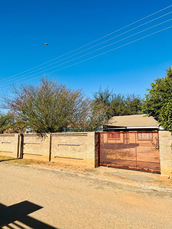 To Let 2 Bedroom Property for Rent in Mmabatho Unit 13 North West